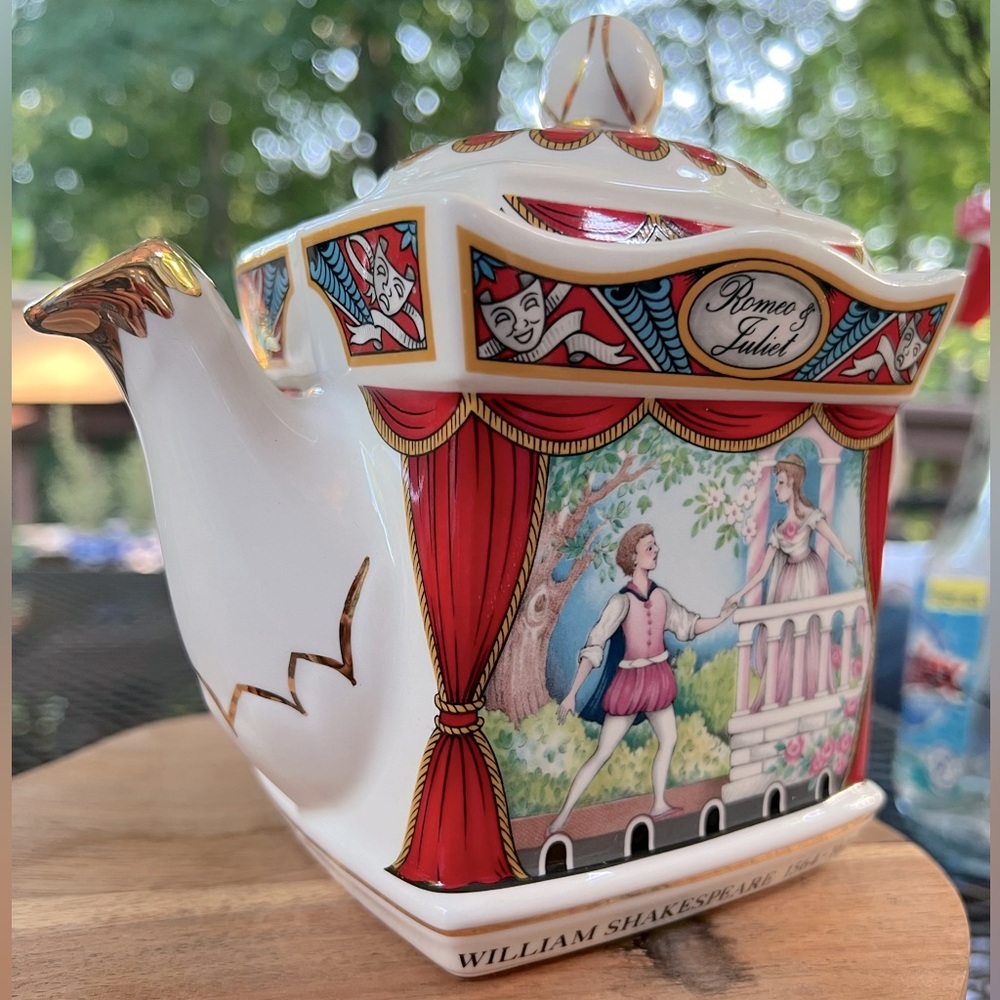 Sandler Staffordshire Romeo & Juliet Teapot